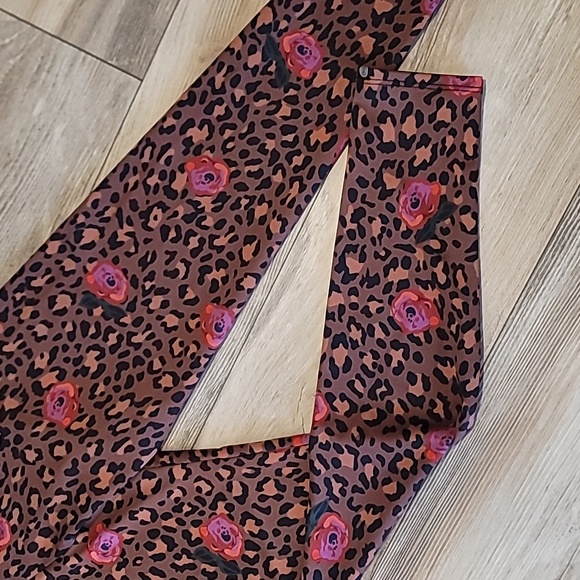 Stunning Leggings Set - Picture 3 of 5